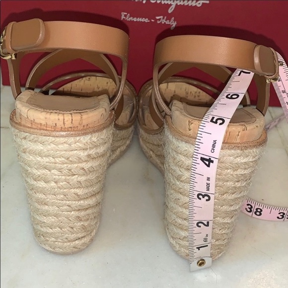 FERRAGAMO GIOELA SANDALS - Picture 4 of 7